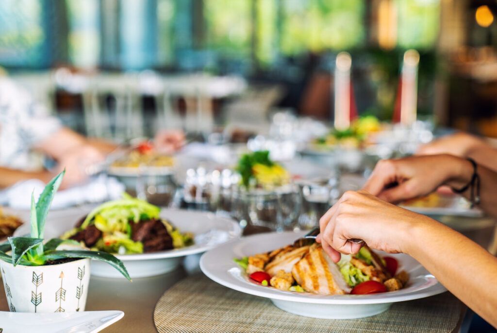 A Foodie’s Guide to Hillair Circle: Discovering the Hidden Delights of White Plains’ Tastiest Neighborhood